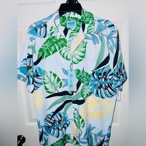 Exclusive Malibu Beach Club Mens S Button Down S/S‎ shirt w/Matching Shorts